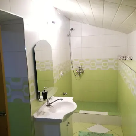 דירה Apartman Dida טוזלה